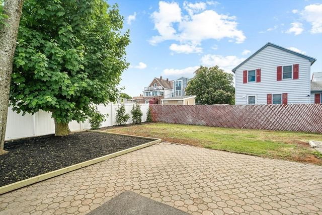 100 Emerald St, Malden, MA 02148
