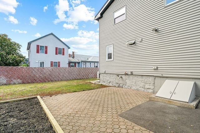100 Emerald St, Malden, MA 02148