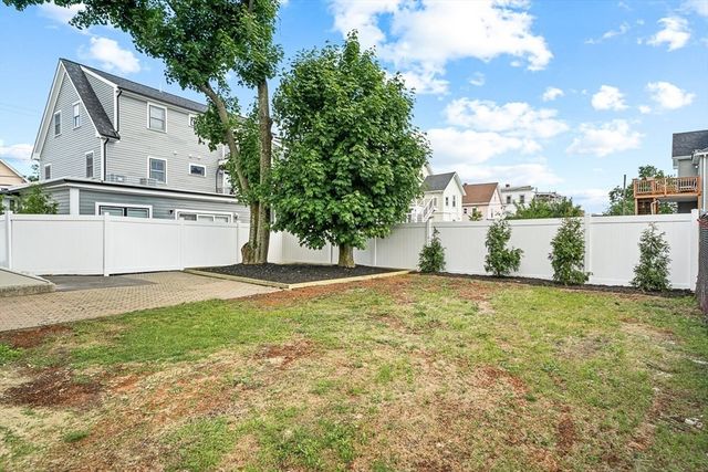 100 Emerald St, Malden, MA 02148