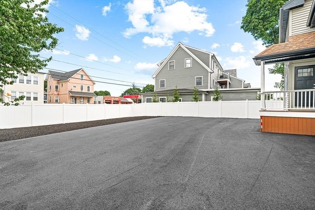 100 Emerald St, Malden, MA 02148