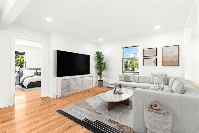 100 Emerald St, Malden, MA 02148