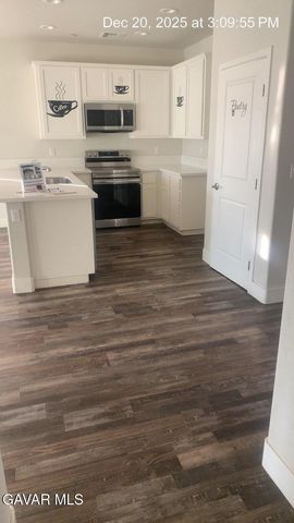 9200 Evelyn Avenue, California City, CA 93505