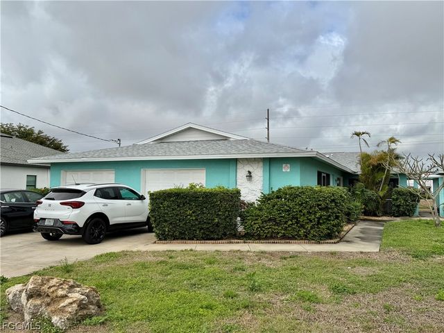 3032 SE Santa Barbara PL 1, Cape Coral, FL 33904