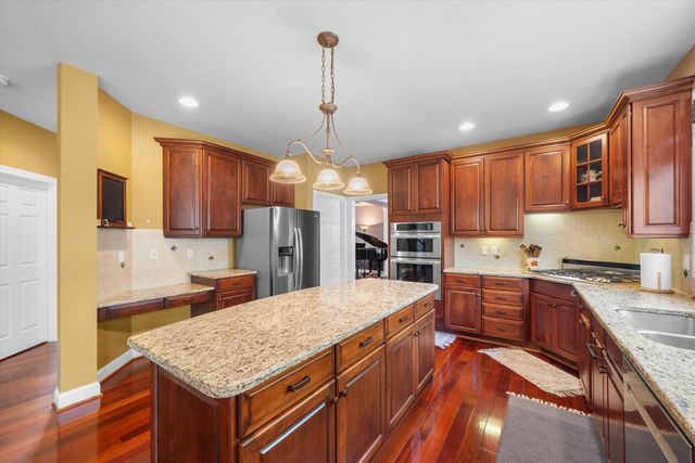17629 Mystic Valley Court, Northville Twp, MI 48168