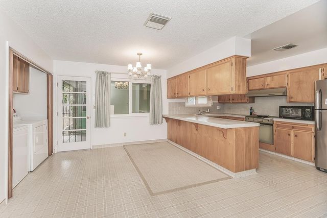 1350 Mill Street, Selma, CA 93662