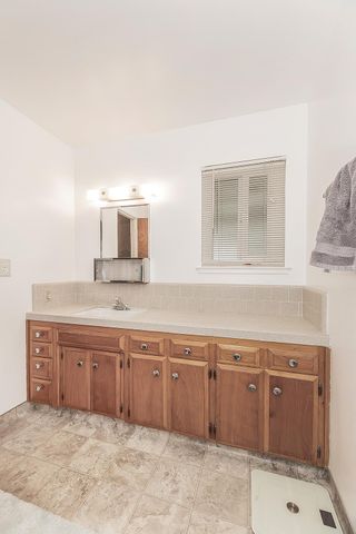 1350 Mill Street, Selma, CA 93662