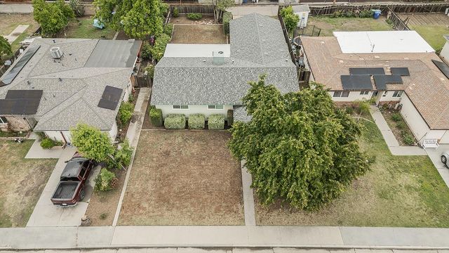 1350 Mill Street, Selma, CA 93662
