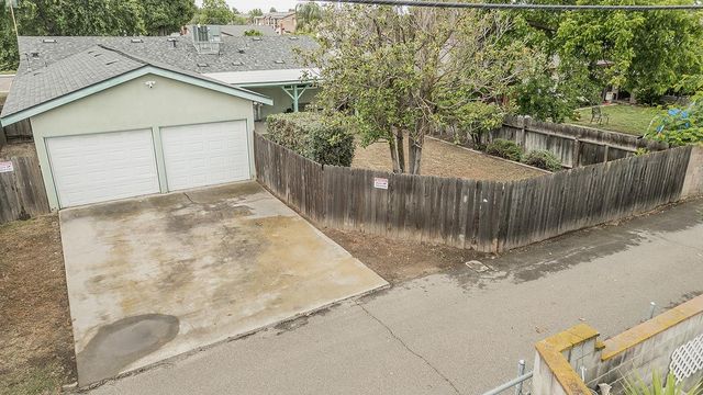 1350 Mill Street, Selma, CA 93662