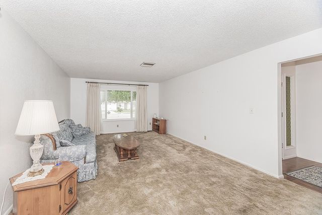 1350 Mill Street, Selma, CA 93662