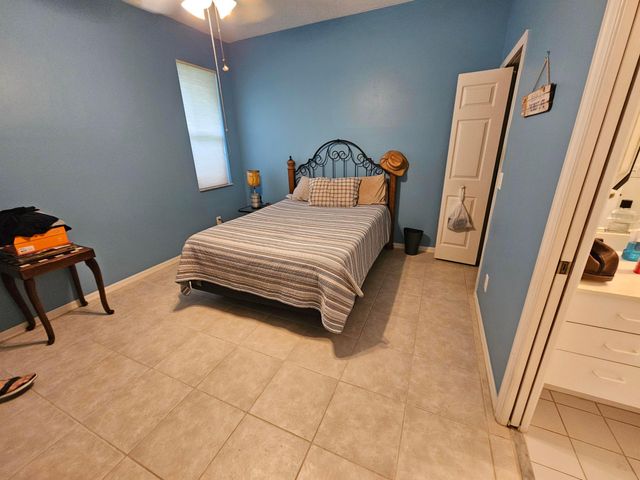 536 NW Cortina Lane, Port St. Lucie, Port St Lucie, FL 34986