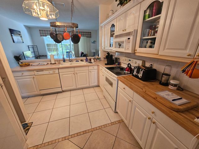 536 NW Cortina Lane, Port St. Lucie, Port St Lucie, FL 34986