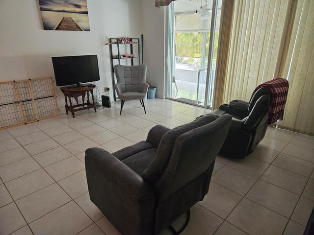 536 NW Cortina Lane, Port St. Lucie, Port St Lucie, FL 34986