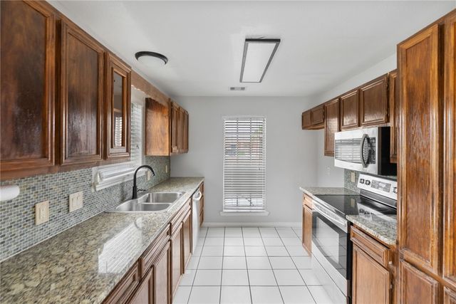 16118 Jessamine St, Corpus Christi, TX 78418