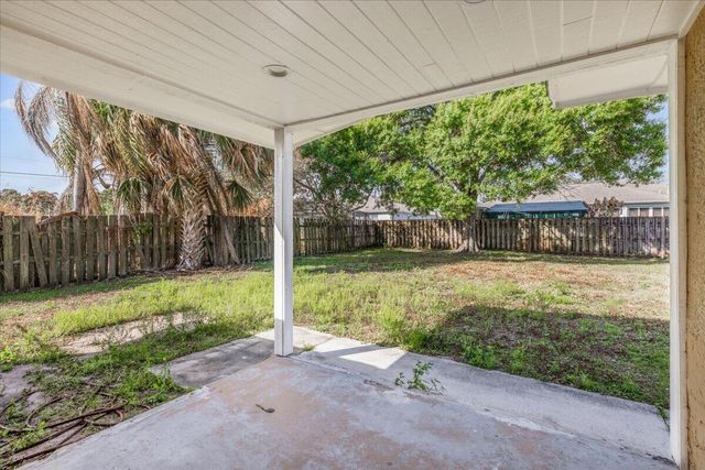 6107 Hickory Drive, Fort Pierce, FL 34982