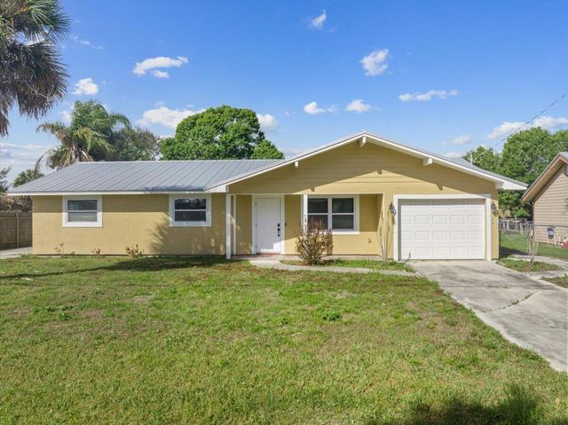 6107 Hickory Drive, Fort Pierce, FL 34982