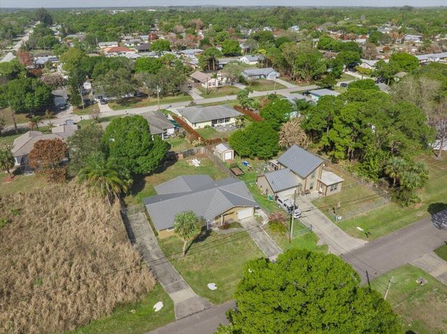 6107 Hickory Drive, Fort Pierce, FL 34982