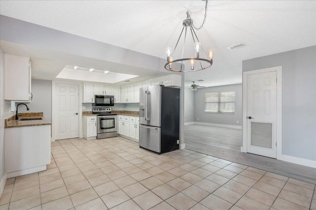 6107 Hickory Drive, Fort Pierce, FL 34982