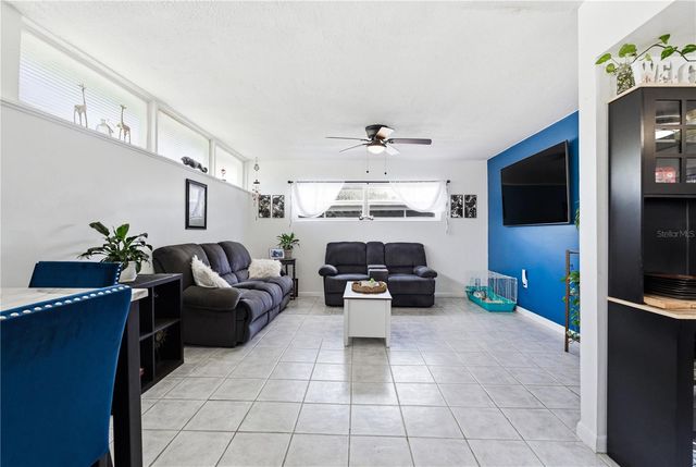 2823 HERTHA AVENUE, Orlando, FL 32826