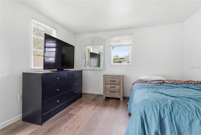 2823 HERTHA AVENUE, Orlando, FL 32826