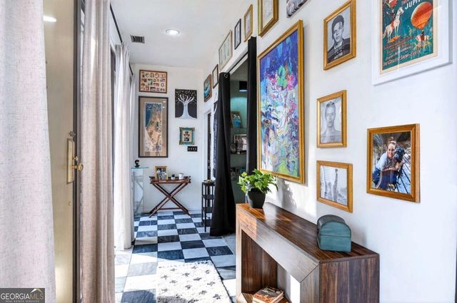 102 Stuart Street, Savannah, GA 31405