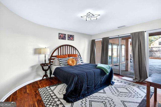 102 Stuart Street, Savannah, GA 31405