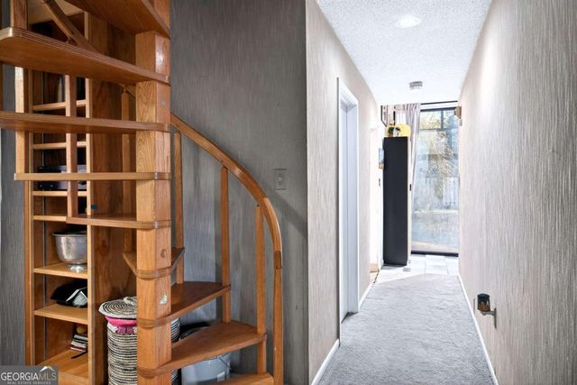 102 Stuart Street, Savannah, GA 31405