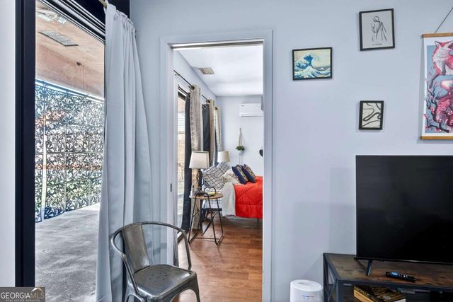 102 Stuart Street, Savannah, GA 31405