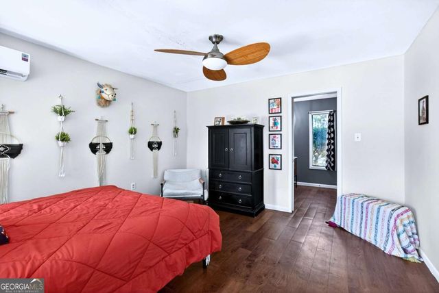 102 Stuart Street, Savannah, GA 31405