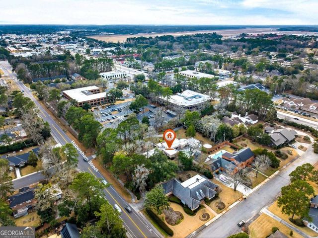 102 Stuart Street, Savannah, GA 31405