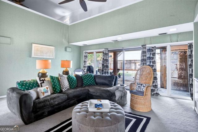 102 Stuart Street, Savannah, GA 31405