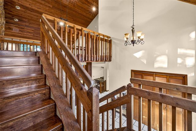 6410 E 112TH AVENUE, Temple Terrace, FL 33617