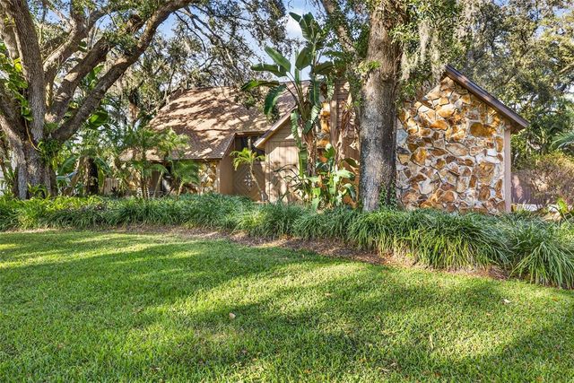 6410 E 112TH AVENUE, Temple Terrace, FL 33617