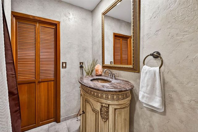 6410 E 112TH AVENUE, Temple Terrace, FL 33617