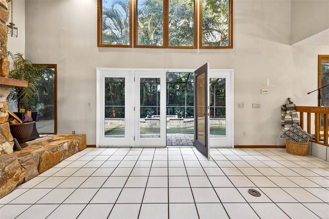 6410 E 112TH AVENUE, Temple Terrace, FL 33617