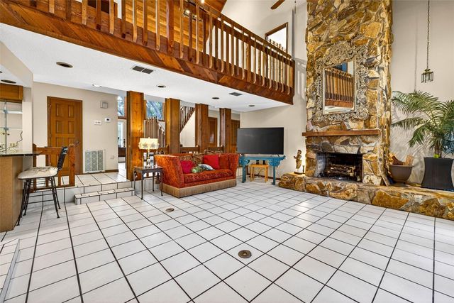 6410 E 112TH AVENUE, Temple Terrace, FL 33617