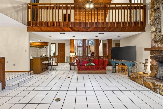 6410 E 112TH AVENUE, Temple Terrace, FL 33617