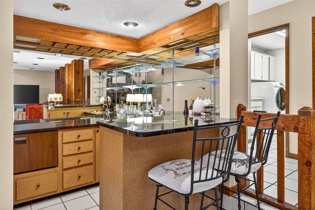 6410 E 112TH AVENUE, Temple Terrace, FL 33617