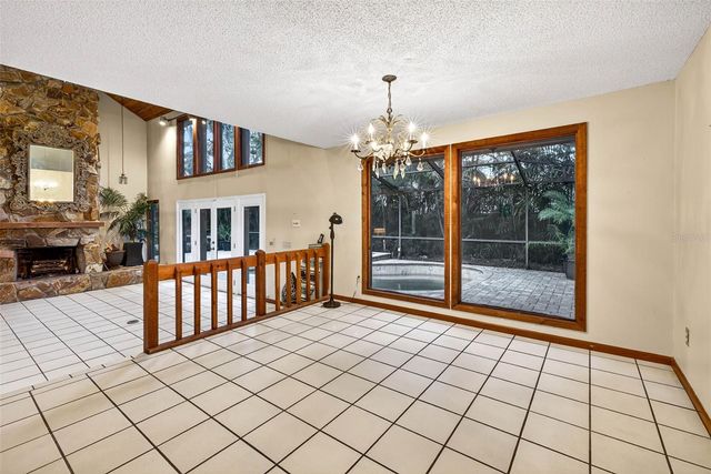 6410 E 112TH AVENUE, Temple Terrace, FL 33617