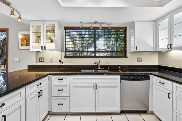 6410 E 112TH AVENUE, Temple Terrace, FL 33617