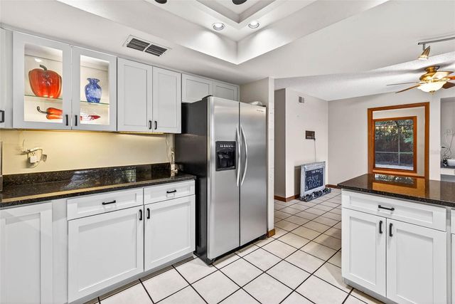 6410 E 112TH AVENUE, Temple Terrace, FL 33617