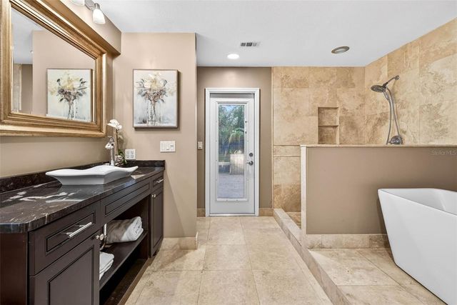 6410 E 112TH AVENUE, Temple Terrace, FL 33617