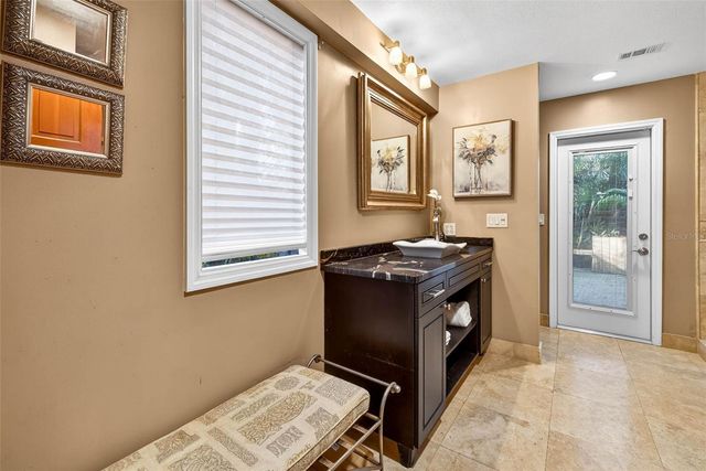 6410 E 112TH AVENUE, Temple Terrace, FL 33617