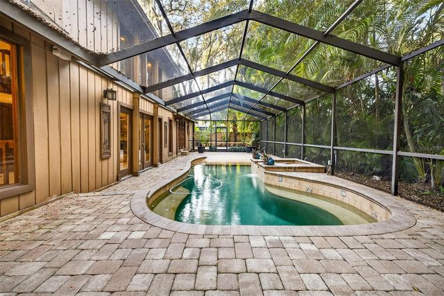 6410 E 112TH AVENUE, Temple Terrace, FL 33617