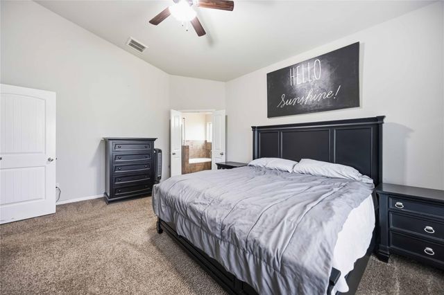 712 Rim Water Drive, Alvin, TX 77511