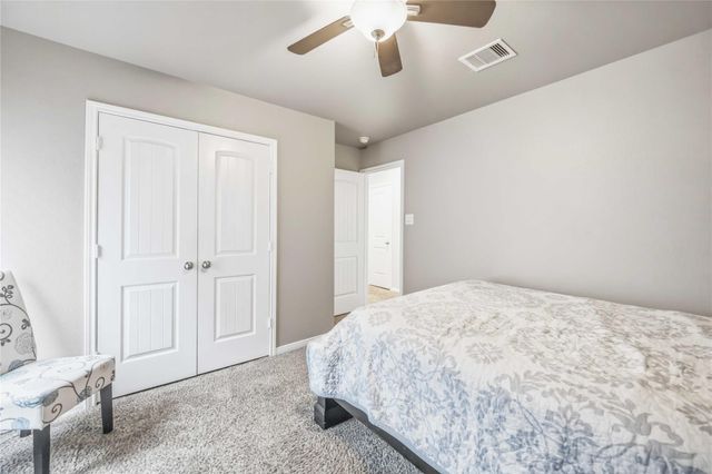 712 Rim Water Drive, Alvin, TX 77511
