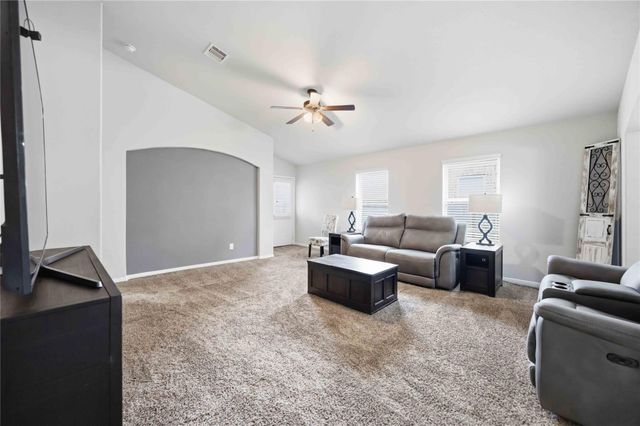 712 Rim Water Drive, Alvin, TX 77511