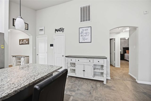 712 Rim Water Drive, Alvin, TX 77511