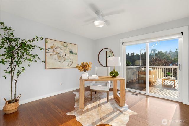 3241 32nd Avenue W, Seattle, WA 98199