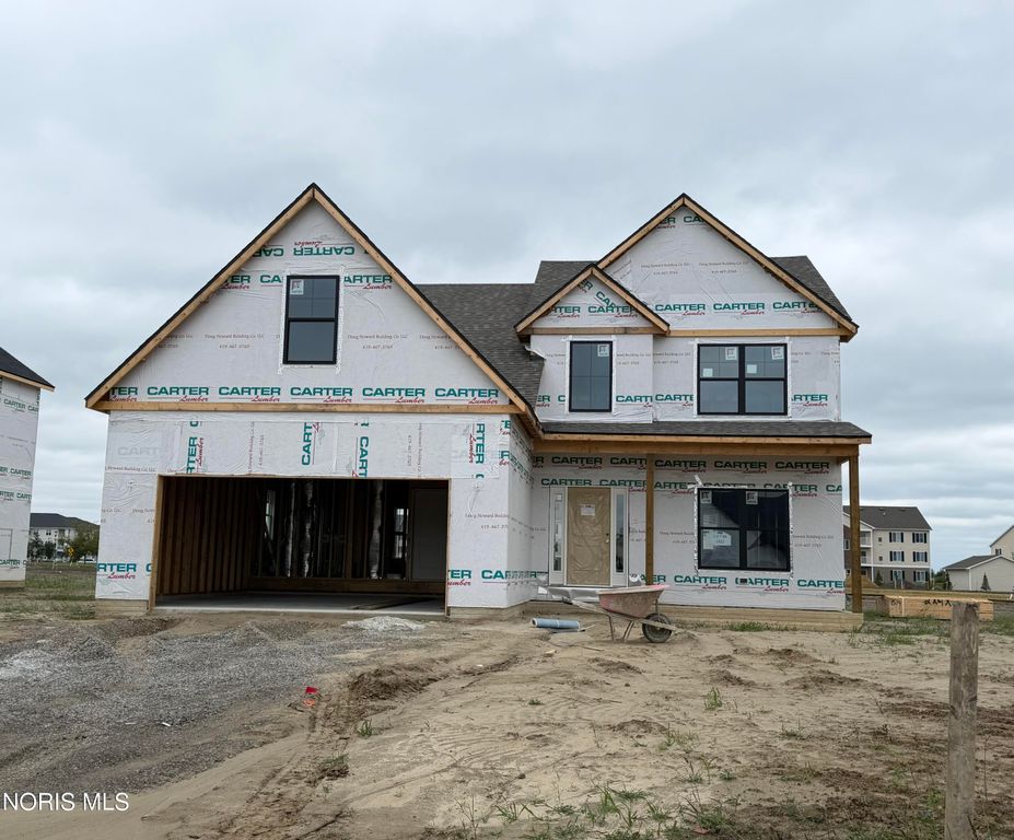 1422 Thomas Lane, Waterville, OH 43566