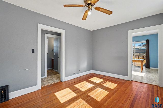 706 N French Ave Avenue, Sioux Falls, SD 57103